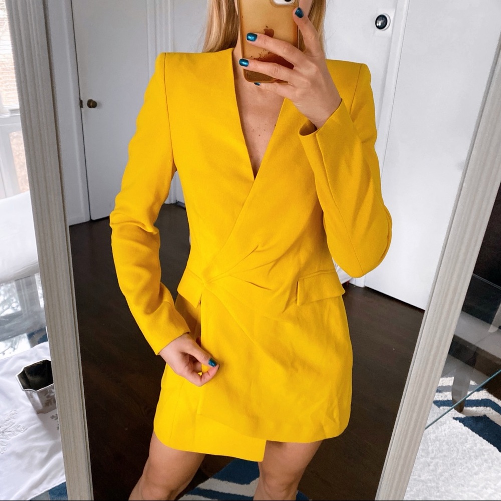 π₯ ZARA YELLOW SQUARE SHOULDER LONG SLEEVE ASYMMETRICAL MINI DRESS! - Picture 5 of 13
